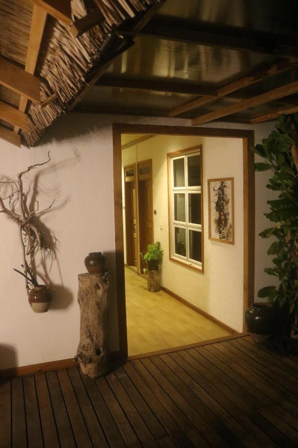 Rasdhoo Wave Blue Bed & Breakfast Exterior photo