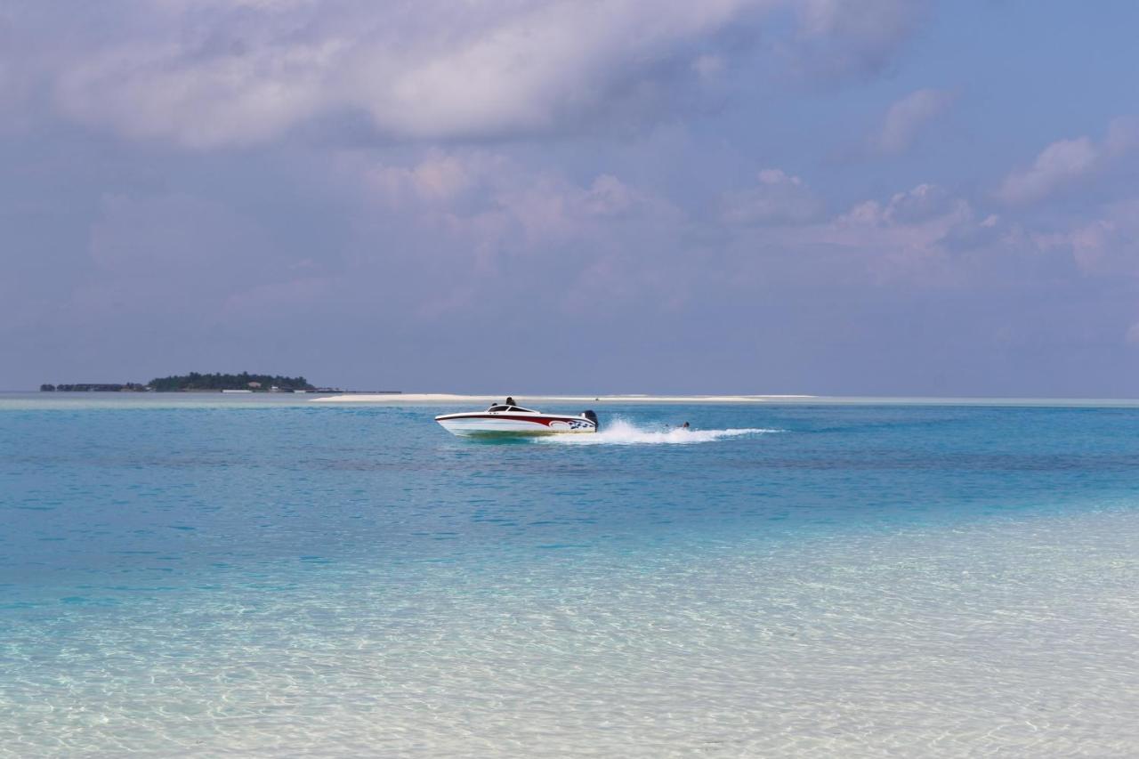 Rasdhoo Wave Blue Bed & Breakfast Exterior photo