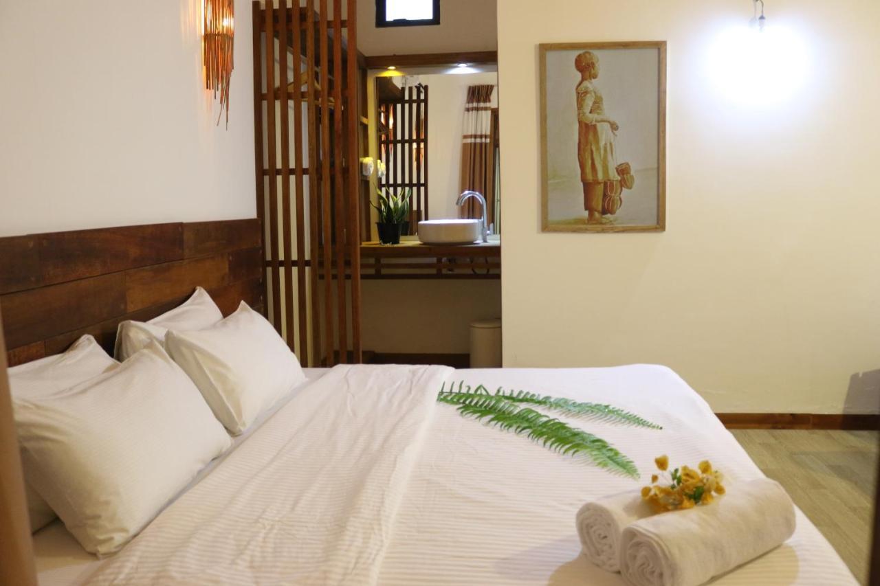 Rasdhoo Wave Blue Bed & Breakfast Exterior photo