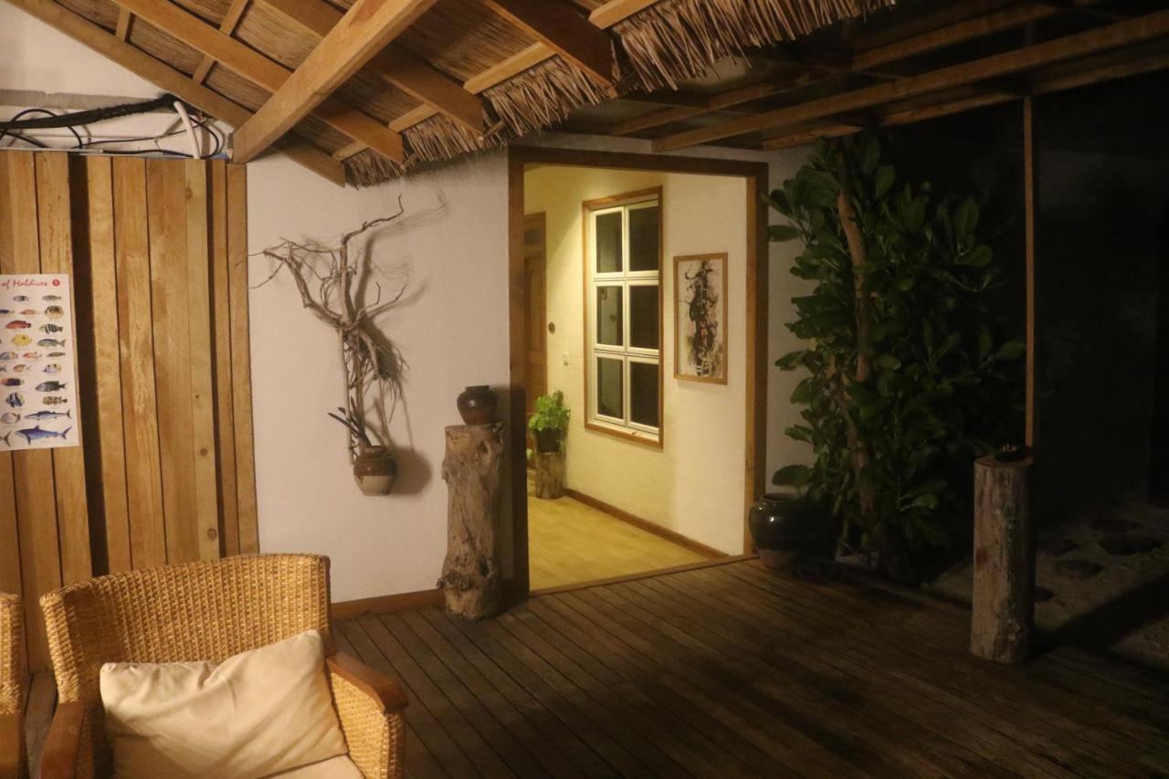 Rasdhoo Wave Blue Bed & Breakfast Exterior photo